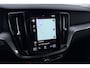 Volvo V60 T5 Momentum Pro | ACC | Panoramadak | Head-Up | Stoel+Stuurverwarming | Trekhaak | Camera