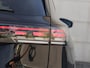 Volkswagen Tiguan 1.5 eHybrid R-Line Edition 204PK DSG | Black style | Led Matrix | Camera | Trekhaak | Stoel/stuurverwarming | Navigatie