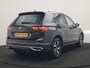 Volkswagen Tiguan 1.4 TSI eHybrid Elegance PHEV SOH 96.9% 245pk Dealer O.H | Adaptive Cruise | 360 Camera | Head Up | Stoelverwarming | IQ Light | Stuurverwarming | Apple Carplay | Travel Assist | Navigatie | Virtual | DAB | 18"L.M | Plug In Hybrid |
