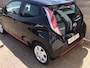 Toyota Aygo 1.0 VVT-i x-play 5 deurs airco