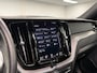 Volvo XC60 2.0 T8 AWD R-Design Plug-In Hybride 390PK*Panodak*Luchtvering*Trekhaak*H&K*DealerOh*