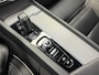 Volvo XC60 2.0 T8 AWD R-Design Plug-In Hybride 390PK*Panodak*Luchtvering*Trekhaak*H&K*DealerOh*