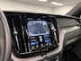 Volvo XC60 2.0 T8 AWD R-Design Plug-In Hybride 390PK*Panodak*Luchtvering*Trekhaak*H&K*DealerOh*