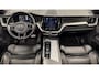 Volvo XC60 2.0 T8 AWD R-Design Plug-In Hybride 390PK*Panodak*Luchtvering*Trekhaak*H&K*DealerOh*