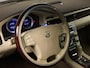 Volvo XC70 3.2 Summum Sport (CAMERA,MEMORY SEATS,STOELVERWARMING,CLIMATE,CRUISE,GETINT,LEDER,SPORTSTOELEN,LM VELGEN,NETTE STAAT)
