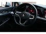 Volkswagen Golf 1.5 TSI Life 130pk Navigatie/Stoelverwarming/AdaptieveCruiseControl