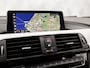 BMW 3-Serie 318i M Sport Automaat (GROOT NAVI, M PAKKET, VIRTUAL COCKIT, COGNAC LEDER, SPORTSTOELEN, STOELVERWARMING, GETINT GLAS, ELEK ACHTERKLEP, NIEUWE APK, NIEUWSTAAT)
