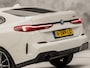 BMW 2-Serie 218i M Sport High Executive Automaat (PANORAMADAK, KUIPSTOELEN, M PAKKET, HARMAN/KARDON, LEDER, STOELVERWARMING, GETINT GLAS, CAMERA, APPLE CARPLAY, NIEUWSTAAT)