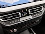 BMW 2-Serie 218i M Sport High Executive Automaat (PANORAMADAK, KUIPSTOELEN, M PAKKET, HARMAN/KARDON, LEDER, STOELVERWARMING, GETINT GLAS, CAMERA, APPLE CARPLAY, NIEUWSTAAT)