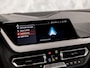 BMW 2-Serie 218i M Sport High Executive Automaat (PANORAMADAK, KUIPSTOELEN, M PAKKET, HARMAN/KARDON, LEDER, STOELVERWARMING, GETINT GLAS, CAMERA, APPLE CARPLAY, NIEUWSTAAT)