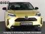 Toyota Yaris Cross 1.5 Hybrid Executive Bi-Tone | Panoramadak | Dodehoek Detectie | HUD | Navigatie
