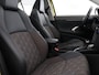 Toyota Yaris Cross 1.5 Hybrid Executive Bi-Tone | Panoramadak | Dodehoek Detectie | HUD | Navigatie