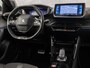 Peugeot 2008 1.2 PureTech GT-Line Automaat (APPLE CARPLAY, GROOT NAVI, 360 CAMERA, LEDER, SPORTSTOELEN, GETINT GLAS, CRUISE, LANE ASSIST, NIEUWSTAAT)