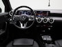 Mercedes-Benz A-klasse 180 Business Solution | Automaat | Apple Carplay / Android Auto | Achteruitrijcamera | Navigatie | Half-Leder | Stoelverwarming | Climate Control | Cruise Control | Wide Screen Cockpit | Lichtmetalen Velgen |