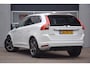 Volvo XC60 2.0 T5 FWD R-Design TREKHAAK/PANORAMADAK/VERWARMDE VOORSTOELEN