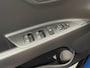 Kia Stonic 1.0 T-GDi MHEV DynamicPlusLine Navigatie Apple Carplay Android Auto Lichtmetalen Velgen Climate Control Cruise control Parkeer sensoren