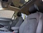 Volkswagen Golf 1.4 eHybrid Style | Pano | 18"| Side | Ad. Cruise | Massage | Memo | Camera