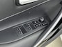 Toyota Corolla 1.8 Hybrid Dynamic | Voorruit-Stuur-Stoelverwarming | Parkeersensoren V+A | Onderweg-naar-dealer