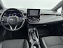 Toyota Corolla 1.8 Hybrid Dynamic | Voorruit-Stuur-Stoelverwarming | Parkeersensoren V+A | Onderweg-naar-dealer