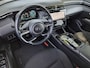 Hyundai Tucson 1.6 T-GDI HEV Comfort Smart / trekhaak vast / Trekgewicht 1650 kg / Elektrische achterklep / Stuur- & Stoelverwarming / Achteruitrijcamera / Adaptief cruise control / Draadloze telefoon lader / Keyless Entry/Start / Apple Carplay Android Auto /