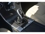 Volvo XC60 2.4 D4 Summum | Navigatie | Leer | Elek stoelen | Memory Stoelen | Panoramadak | Parkeercamera | Parkeersensoren | zeer compleet dealeronderhouden 2.4 5 cilinder laatste beurt bij 130000km km wit metallic stoelverwarming camera trekhaak panorama dak
