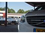 Volvo XC60 2.4 D4 Summum | Navigatie | Leer | Elek stoelen | Memory Stoelen | Panoramadak | Parkeercamera | Parkeersensoren | zeer compleet dealeronderhouden 2.4 5 cilinder laatste beurt bij 130000km km wit metallic stoelverwarming camera trekhaak panorama dak