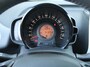 Citroën C1 1.0 VTi Shine | Camera | Clima | Cruise | 15" LM | Apple Carplay/Android Auto | Lichtsensor | Privacy glass |