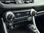 Toyota RAV4 2.5 Hybrid Dynamic | Parkeersensoren V+A | Navi | Parkeersensoren | Onderweg-naar-dealer