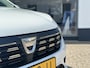 Dacia Sandero 1.0 TCe 90 Comfort | Parkeersensoren achter | Apple Carplay/Android Auto | Lage kilometerstand | Dealeronderhouden | Eerste eigenaar | Nederlandse auto | Trekhaak | All seasonbanden |
