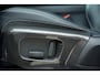 Land Rover Range Rover Velar 3.0 V6 AWD First Edition / Pano / Luchtvering / Meridian Surround / 23''