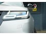 Land Rover Range Rover Velar 3.0 V6 AWD First Edition / Pano / Luchtvering / Meridian Surround / 23''