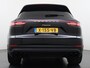 Porsche Cayenne 3.0 E-Hybrid Platinum Edition VAN: 77.900,- VOOR: 72.440,- UW WKVOORDEEL: 5.460,- | MEM. SEATS | Luchtvering | pano | stoelverwarming + verkoeling | 360 camera | Bose | sportchrono | mega knappe auto! | incl 12 mnd Bovag garantie |