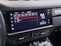 Porsche Cayenne 3.0 E-Hybrid Platinum Edition VAN: 77.900,- VOOR: 72.440,- UW WKVOORDEEL: 5.460,- | MEM. SEATS | Luchtvering | pano | stoelverwarming + verkoeling | 360 camera | Bose | sportchrono | mega knappe auto! | incl 12 mnd Bovag garantie |