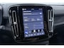 Volvo EX40 Twin Motor Plus Black Edition 82 kWh | 409 PK! | AWD | 360° Camera | Harman/Kardon | Stoel+Stuurverwarming | ACC