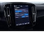 Volvo EX40 Twin Motor Plus Black Edition 82 kWh | 409 PK! | AWD | 360° Camera | Harman/Kardon | Stoel+Stuurverwarming | ACC