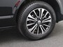 Volkswagen Transporter 2.0 TDI L2H1 28 Highline 150 PK DSG Dubbele schuifdeur, Lat om lat betimmering, Trekhaak, Parkeersensoren voor en achter, Achterklep, 16" LM Velgen, Zijschuifdeur links en rechts, Adaptieve Cruise Control, Navi, PDC voor en achter