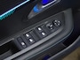 Peugeot e-208 EV Allure 50 kWh Sport (APPLE CARPLAY,NAVI,CAMERA,SFEERVERLICHTING,LED,CLIMATE,CRUISE,GETINT,SPORTSTOELEN,LM VELGEN)