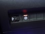Peugeot e-208 EV Allure 50 kWh Sport (APPLE CARPLAY,NAVI,CAMERA,SFEERVERLICHTING,LED,CLIMATE,CRUISE,GETINT,SPORTSTOELEN,LM VELGEN)