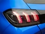 Peugeot e-208 EV Allure 50 kWh Sport (APPLE CARPLAY,NAVI,CAMERA,SFEERVERLICHTING,LED,CLIMATE,CRUISE,GETINT,SPORTSTOELEN,LM VELGEN)