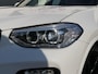 BMW X3 xDrive30i M-Sport High Executive | Shadow line | Panoramadak | 360°-camera | Trekhaak uitklapbaar | Draadloze telefoonlader | Elektrische achterklep | Stoelverwarming | Groot multimediascherm