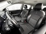 Kia Niro Hybrid 1.6 GDi Dynamic Sport 141Pk Automaat (APPLE CARPLAY, GROOT NAVI, CAMERA, LEDER, SPORTSTOELEN, ADAPTIVE CRUISE, NIEUWE APK, NIEUWSTAAT)