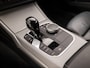 BMW 3-Serie Touring 320e High Executive 204Pk Automaat (APPLE CARPLAY, DEALER ONDERHOUDEN, GROOT NAVI, CAMERA, LEDER, SPORTSTOELEN, GETINT GLAS, ELEK ACHTERKLEP, NIEUWSTAAT)