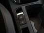 Volkswagen T-Roc 1.5 TSI Sport R-Line 150PK DSG | Navigatie | Panoramadak | Trekhaak | Winterpakket | 18 " Sebring | Keyless