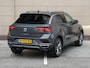 Volkswagen T-Roc 1.5 TSI Sport R-Line 150PK DSG | Navigatie | Panoramadak | Trekhaak | Winterpakket | 18 " Sebring | Keyless