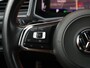 Volkswagen T-Roc 1.5 TSI Sport R-Line 150PK DSG | Navigatie | Panoramadak | Trekhaak | Winterpakket | 18 " Sebring | Keyless