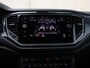 Volkswagen T-Roc 1.5 TSI Sport R-Line 150PK DSG | Navigatie | Panoramadak | Trekhaak | Winterpakket | 18 " Sebring | Keyless