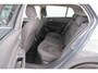 Volkswagen Golf 1.5 eTSI 150pk DSG Style | Panoramadak | Achteruitrijcamera | Dodehoeksensor | Stoelverwarming | Navigatie