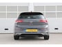 Volkswagen Golf 1.5 eTSI 150pk DSG Style | Panoramadak | Achteruitrijcamera | Dodehoeksensor | Stoelverwarming | Navigatie