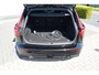 Volvo V60 2.0 T8 Recharge AWD R-Design | Schuif/kanteldak | Trekhaak | Harman Kardon | Adaptieve cruise control | Head-Up Display | BLIS | Standkachel | DAB | Apple Carplay|