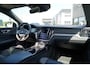 Volvo V60 2.0 T8 Recharge AWD R-Design | Schuif/kanteldak | Trekhaak | Harman Kardon | Adaptieve cruise control | Head-Up Display | BLIS | Standkachel | DAB | Apple Carplay|